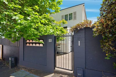 /international/nz/eden-terrace-auckland-city-380066078413/