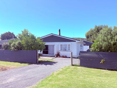 /international/nz/63-mclean-street-wairoa-hawkes-bay-380066123086/