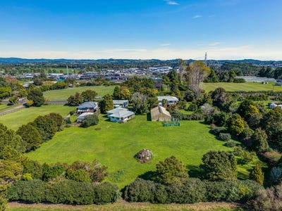 /international/nz/42-koraha-road-kumeu-rodney-380066075999/