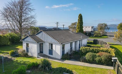 /international/nz/2-operiana-street-ngongotaha-rotorua-380066174317/