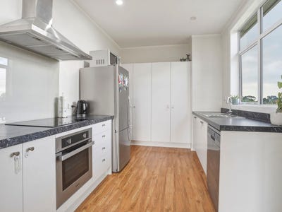 /international/nz/7-ovenden-street-owaka-clutha-380066120816/