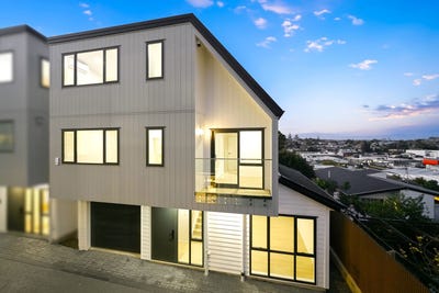 /international/nz/10-tusac-place-totara-vale-north-shore-city-380066181892/