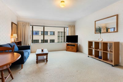 /international/nz/94-dominion-road-mount-eden-auckland-city-380066105205/