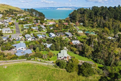/international/nz/36-wallis-road-kaiti-gisborne-380066119487/