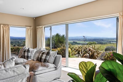 /international/nz/5-whakapirau-road-maraekakaho-hastings-380066083336/