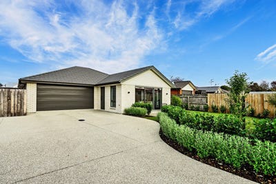 /international/nz/grasmere-invercargill-city-380066099729/