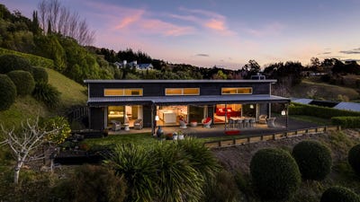 /international/nz/255-black-barn-road-havelock-north-hastings-380066103135/