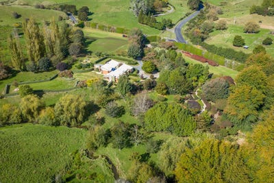 /international/nz/2306-buckland-road-karapiro-waipa-380066120489/