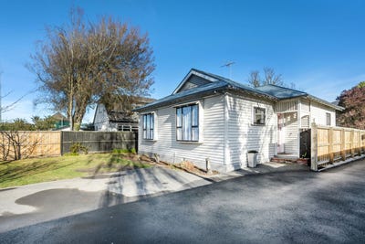 /international/nz/219-hills-road-mairehau-christchurch-city-380066108862/