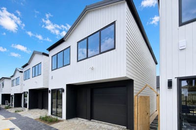 /international/nz/40-wellesley-road-mangere-bridge-manukau-city-380066169777/