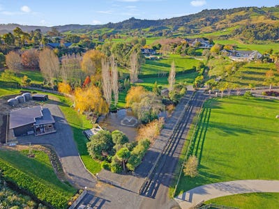 /international/nz/maungakawa-road-cambridge-waikato-380066097608/