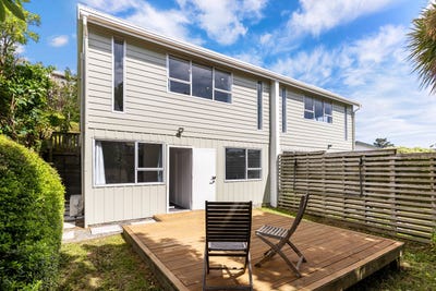 /international/nz/5-brydon-way-paparangi-wellington-city-380066170251/