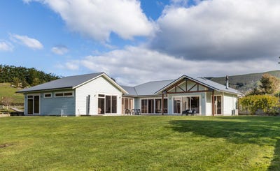 /international/nz/23-waipuka-road-havelock-north-hastings-380066181601/