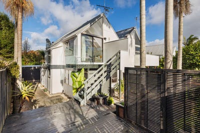 /international/nz/8-springleigh-avenue-mount-albert-auckland-city-380066120936/