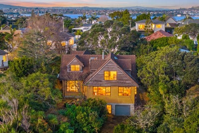 /international/nz/18-valley-road-northcote-christchurch-city-380066170238/
