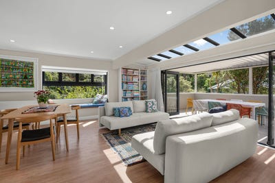/international/nz/128-normandale-road-normandale-lower-hutt-city-380066116567/