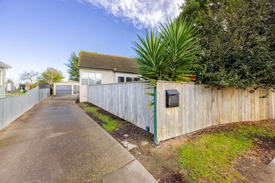 /international/nz/tamatea-place-mahora-hastings-380066094755/