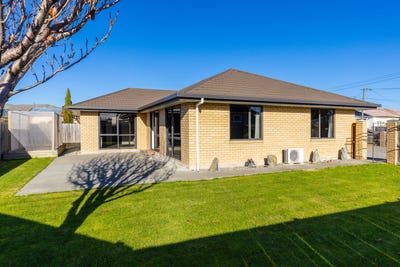 /international/nz/dunbeath-street-blenheim-central-marlborough-380066100243/