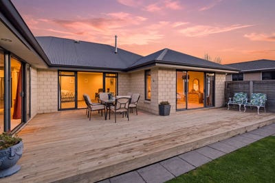 /international/nz/22-fulton-street-springlands-marlborough-380066167758/