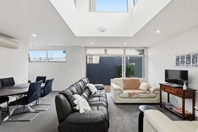 /international/nz/elizabeth-street-victoria-northland-380066113423/
