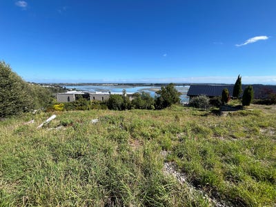 /international/nz/29-balmoral-lane-redcliffs-christchurch-city-380066113573/