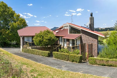 /international/nz/78-russell-road-huntly-waikato-380066098010/