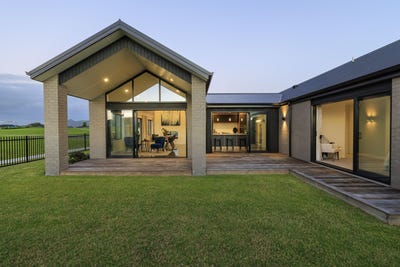 /international/nz/kauri-whangarei-380066089786/
