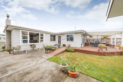 /international/nz/145-stanford-street-ashhurst-palmerston-north-city-380066153771/