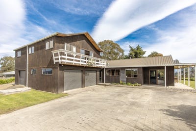 /international/nz/dannevirke-tararua-380066084464/