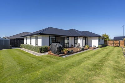 /international/nz/7-valour-drive-rangiora-waimakariri-380066105130/