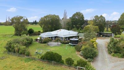 /international/nz/119-williams-road-geraldine-timaru-380066094270/