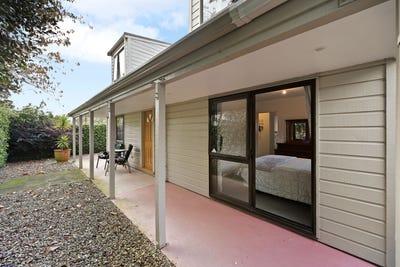 /international/nz/claudelands-hamilton-city-380066096161/