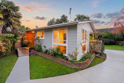 /international/nz/59-oreil-ave-west-harbour-waitakere-city-380066120730/