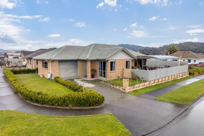 /international/nz/2-fraser-colman-grove-wainuiomata-lower-hutt-city-380066122366/