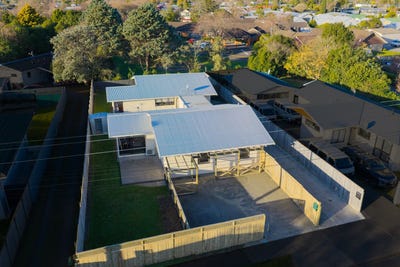/international/nz/awapuni-palmerston-north-city-380066179472/