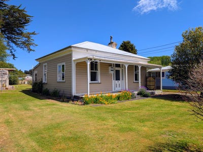 /international/nz/25-takapuna-road-kakahi-owhango-ruapehu-380066089498/