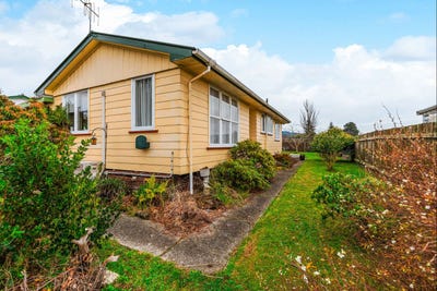 /international/nz/37-te-takinga-street-turangi-taupo-380066110329/