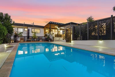 /international/nz/castor-bay-north-shore-city-380066098895/