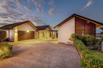 /international/nz/15-balboa-drive-matakatia-rodney-380066097464/