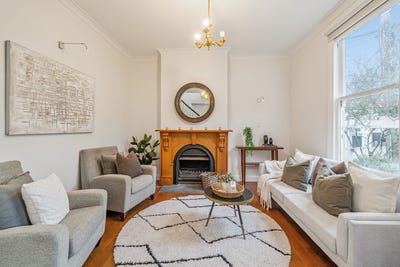 /international/nz/9-parliament-street-thorndon-wellington-city-380066097286/