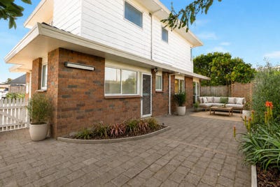 /international/nz/10-terrace-avenue-mount-maunganui-tauranga-380066169412/