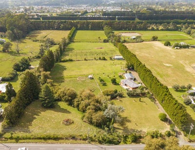 /international/nz/230-riverhead-road-kumeu-rodney-380066114983/