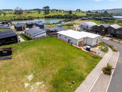 /international/nz/3-koohunga-street-raglan-waikato-380066118070/