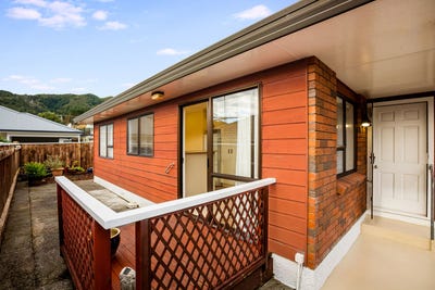 /international/nz/9-korau-grove-stokes-valley-lower-hutt-city-380066124898/
