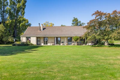 /international/nz/460-douglas-road-amberley-hurunui-380066081412/