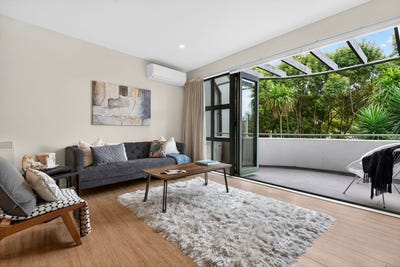 /international/nz/1-hillcrest-avenue-hillcrest-hamilton-city-380066091194/