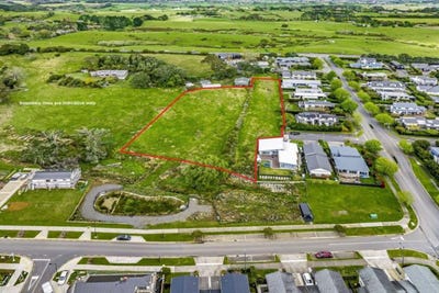 /international/nz/4-red-barn-lane-pukekohe-franklin-380066112398/