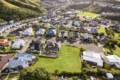 /international/nz/12-neston-grove-churton-park-wellington-city-380066111330/