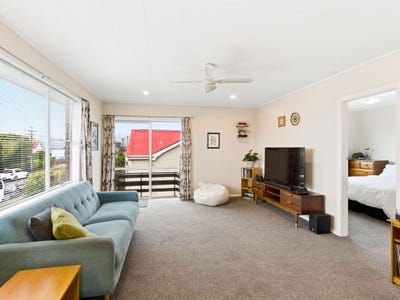 /international/nz/ascot-street-saint-kilda-otago-380066104535/
