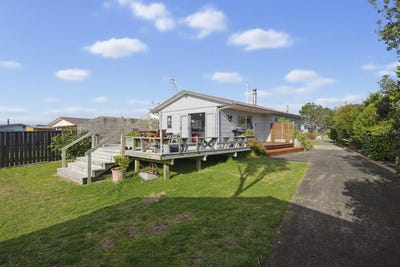/international/nz/590-waitarere-beach-road-waitarere-beach-horowhenua-380066108489/